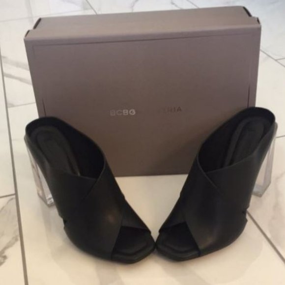 NEW ⭐️ BCBGMaxAzria Block Heel Sandal size 7M - Picture 5 of 8